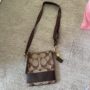 Vintage Coach Crossbody bag